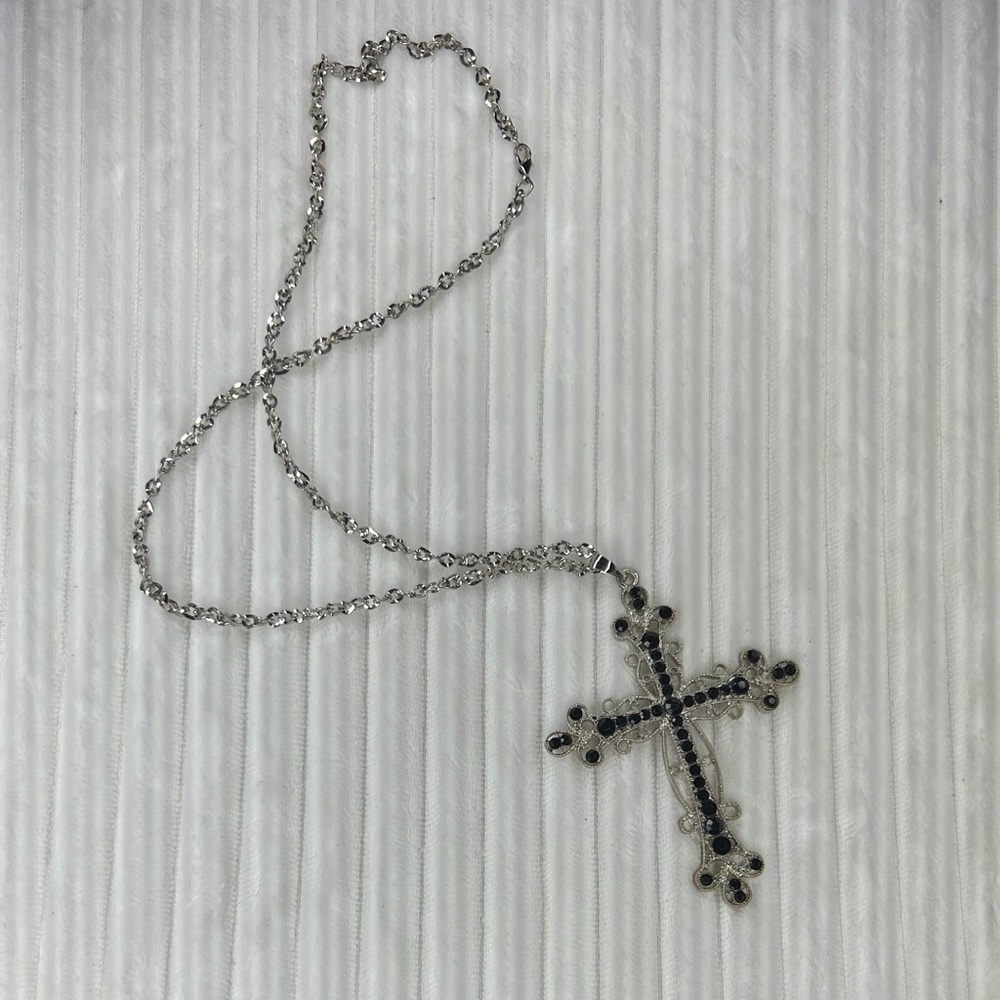 28" Silver Cross Pendant Necklace